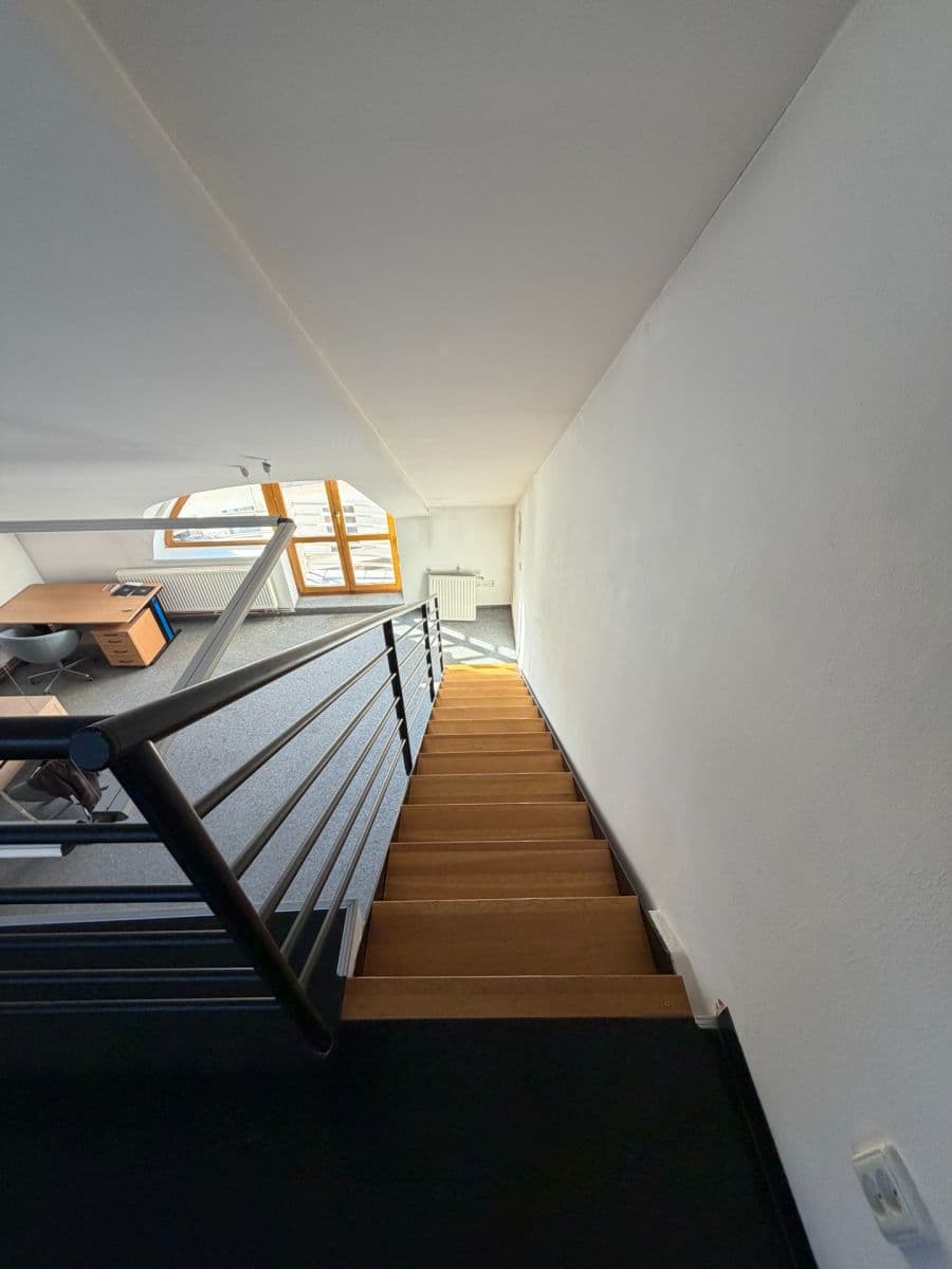 Pronájem nebytového prostoru 35 m², Hradební, Uherské Hradiště, Zlínský kraj Pronájem nebytového prostoru 35 m², Hradební, Uherské Hradiště, Zlínský kraj