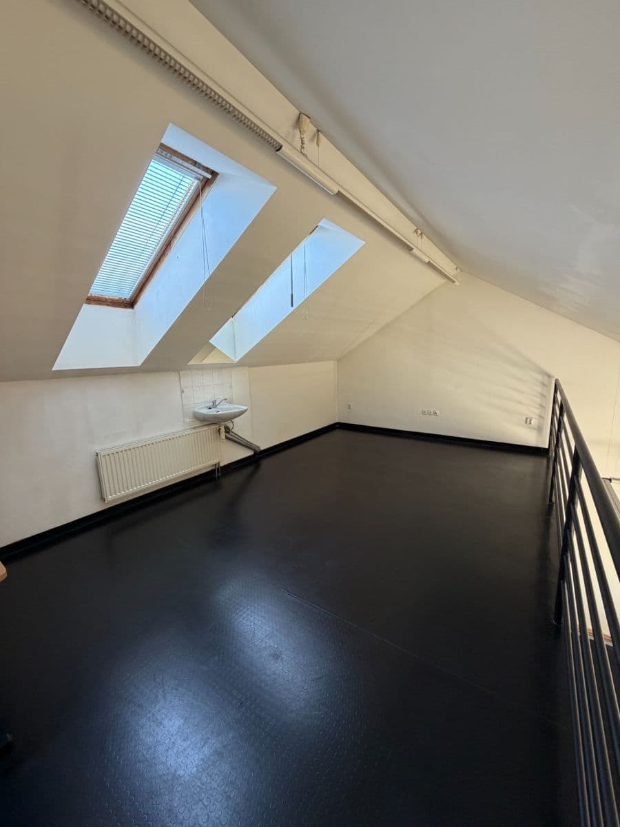 Pronájem nebytového prostoru 35 m², Hradební, Uherské Hradiště, Zlínský kraj Pronájem nebytového prostoru 35 m², Hradební, Uherské Hradiště, Zlínský kraj