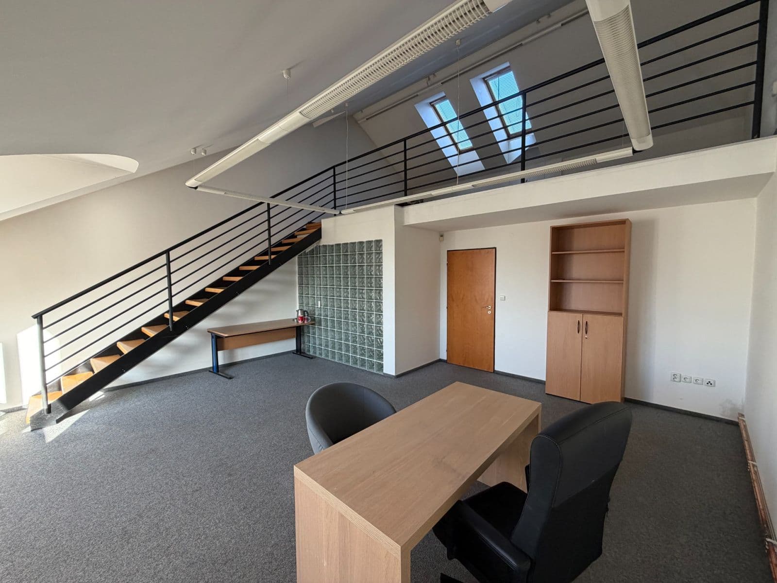 Pronájem nebytového prostoru 35 m², Hradební, Uherské Hradiště, Zlínský kraj Pronájem nebytového prostoru 35 m², Hradební, Uherské Hradiště, Zlínský kraj