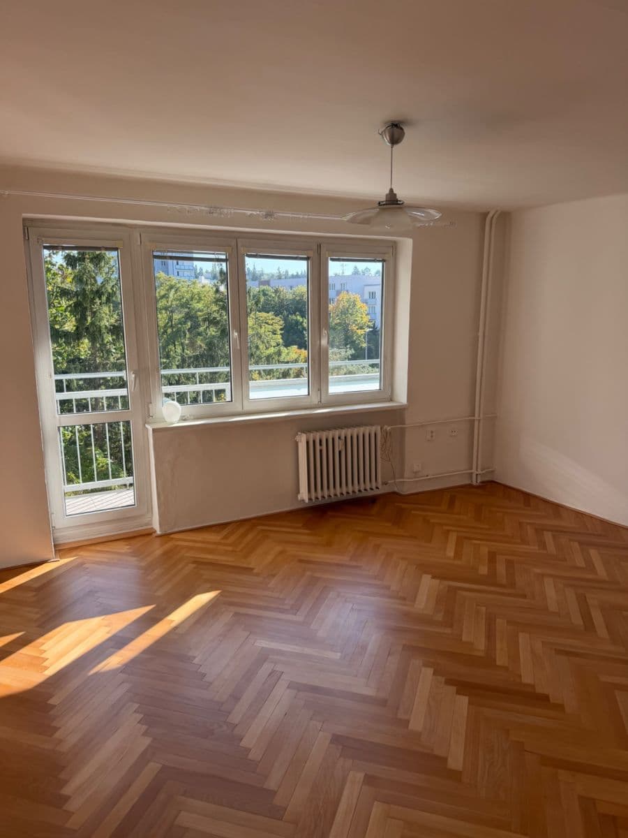 Pronájem bytu 4+1 72 m², Hrusická, Praha, Praha Pronájem bytu 4+1 72 m², Hrusická, Praha, Praha