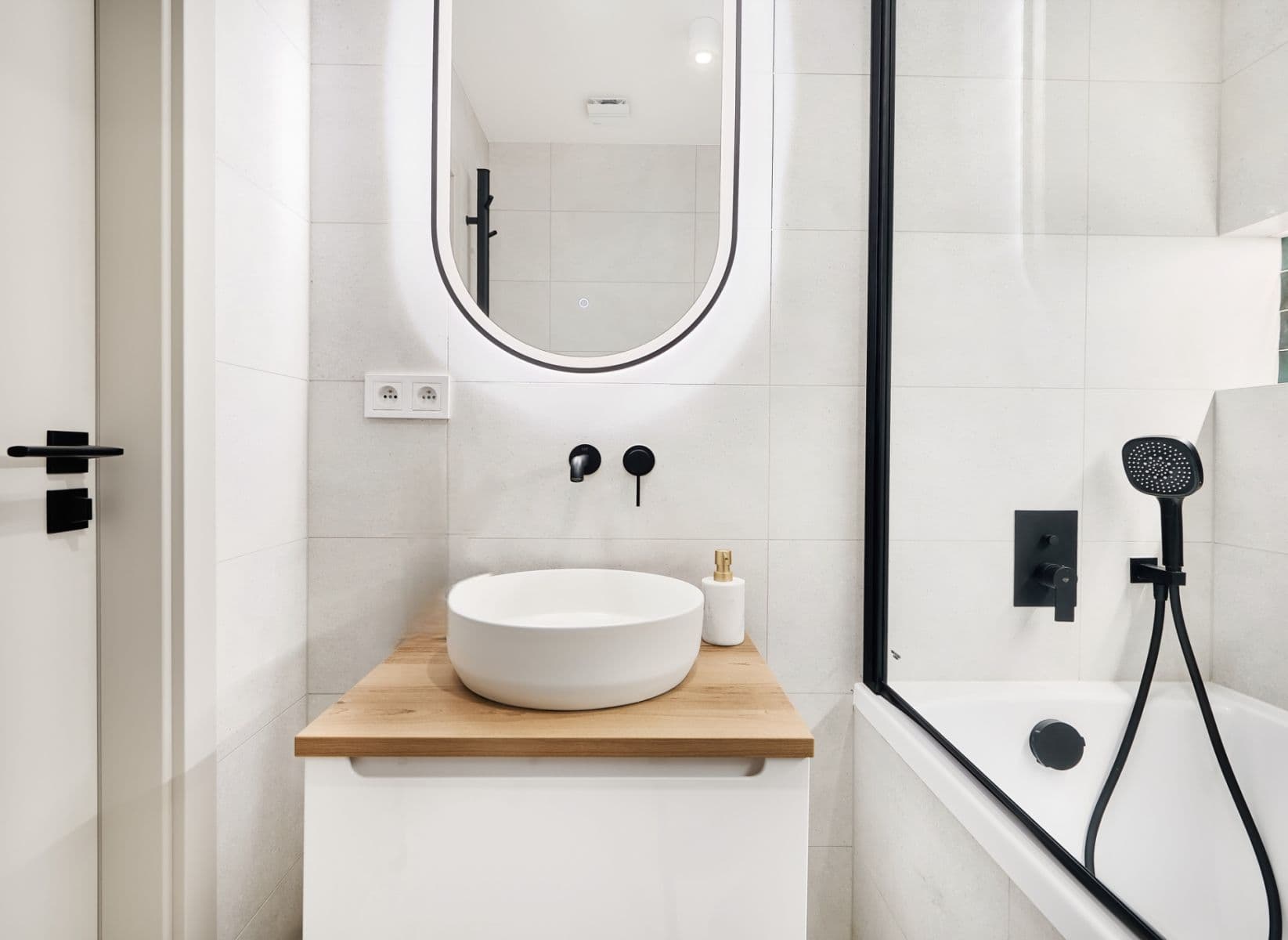 Prodej bytu 4+kk 81 m², Urbánkova, Praha, Praha Prodej bytu 4+kk 81 m², Urbánkova, Praha, Praha