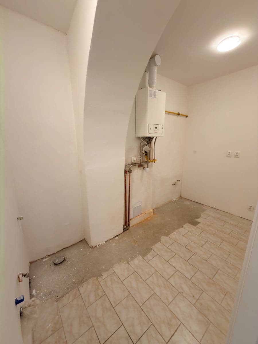 Pronájem nebytového prostoru 88 m², Zdislavy z Lemberka, Jablonné v Podještědí, Liberecký kraj Pronájem nebytového prostoru 88 m², Zdislavy z Lemberka, Jablonné v Podještědí, Liberecký kraj