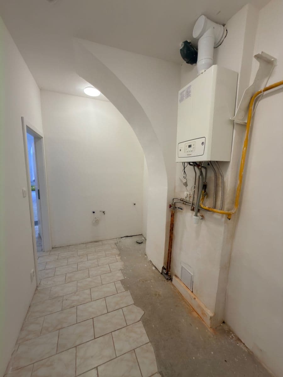 Pronájem nebytového prostoru 88 m², Zdislavy z Lemberka, Jablonné v Podještědí, Liberecký kraj Pronájem nebytového prostoru 88 m², Zdislavy z Lemberka, Jablonné v Podještědí, Liberecký kraj