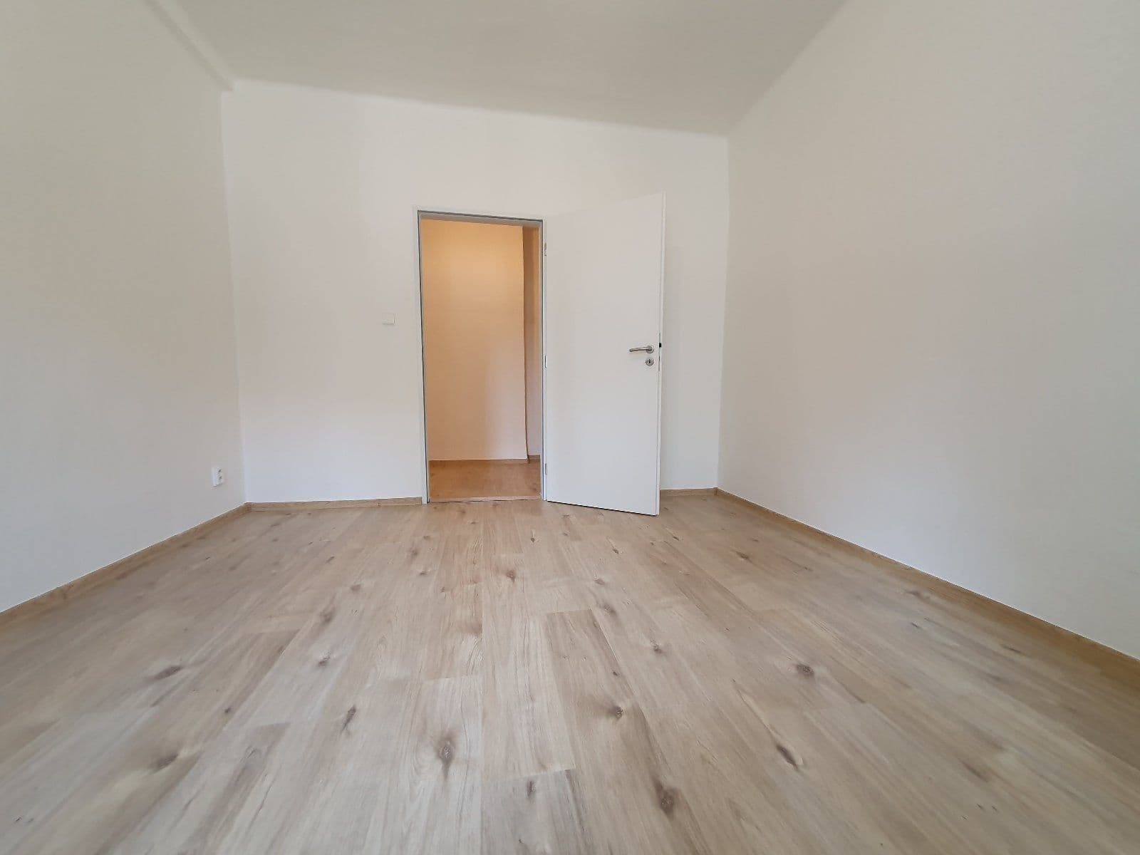 Pronájem bytu 3+1 72 m², Husova, Havířov, Moravskoslezský kraj Pronájem bytu 3+1 72 m², Husova, Havířov, Moravskoslezský kraj