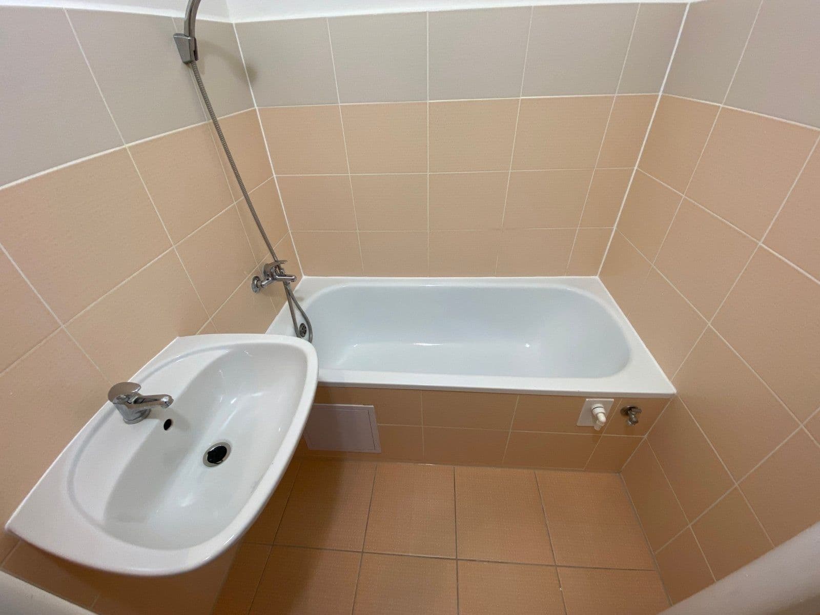Pronájem bytu 3+1 59 m², Ostrovského, Havířov, Moravskoslezský kraj Pronájem bytu 3+1 59 m², Ostrovského, Havířov, Moravskoslezský kraj