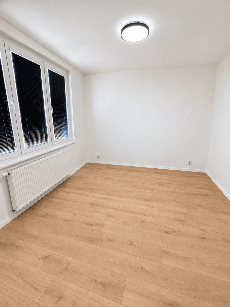 Prodej bytu 3+1 67 m², Plzeňská, Toužim, Karlovarský kraj Prodej bytu 3+1 67 m², Plzeňská, Toužim, Karlovarský kraj