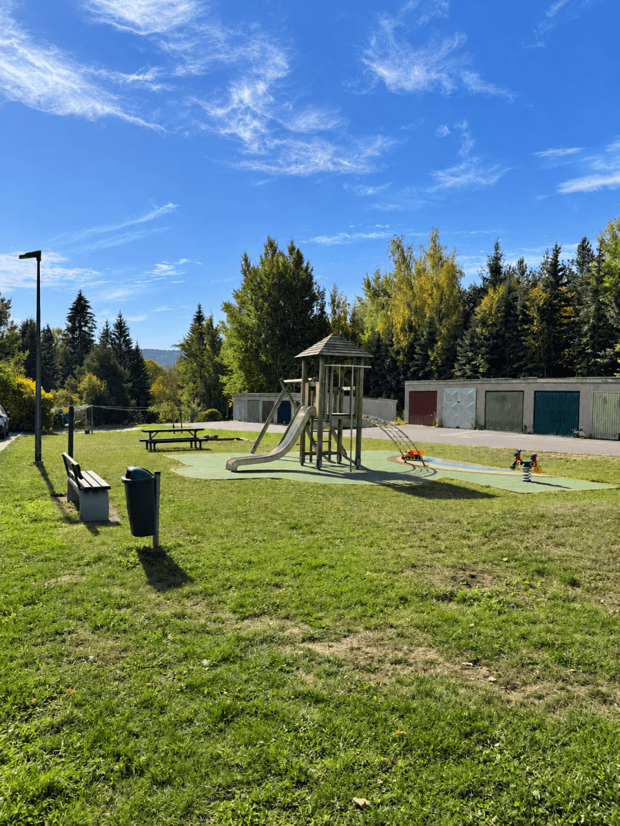 Prodej bytu 3+1 67 m², Plzeňská, Toužim, Karlovarský kraj Prodej bytu 3+1 67 m², Plzeňská, Toužim, Karlovarský kraj