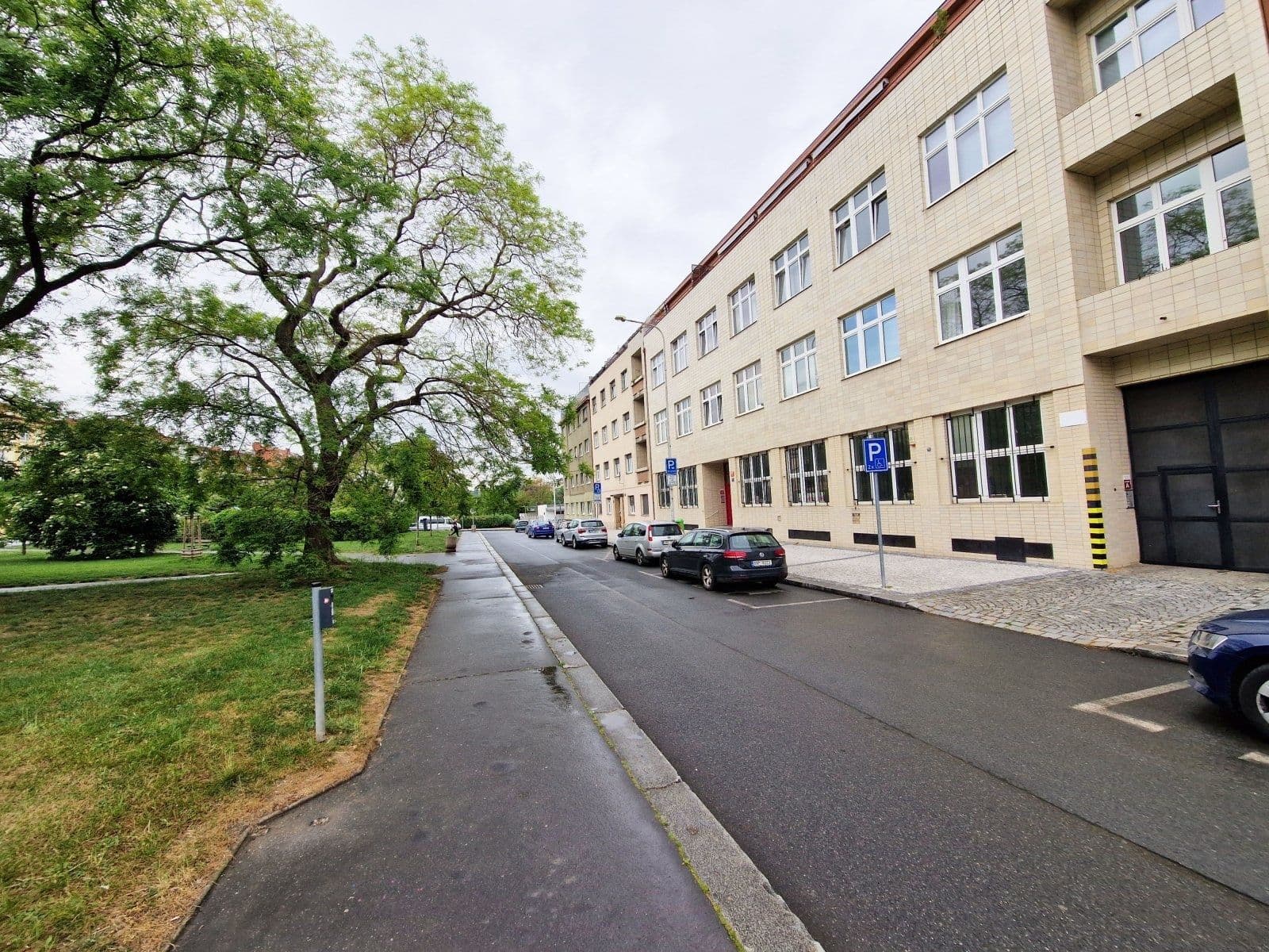 Pronájem bytu 1+kk 16 m², Parléřova, Praha, Praha Pronájem bytu 1+kk 16 m², Parléřova, Praha, Praha