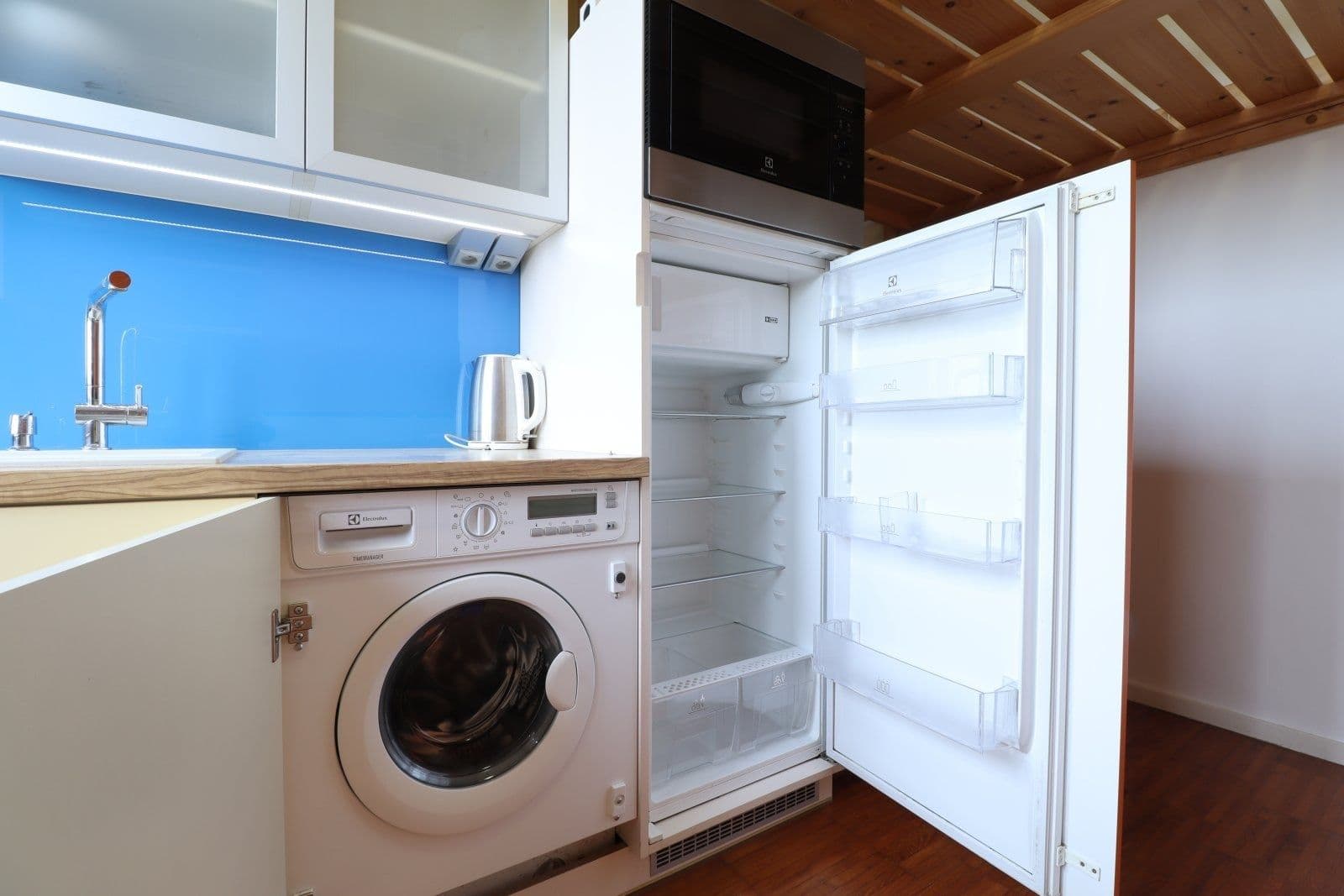 Pronájem bytu 1+kk 16 m², Parléřova, Praha, Praha Pronájem bytu 1+kk 16 m², Parléřova, Praha, Praha
