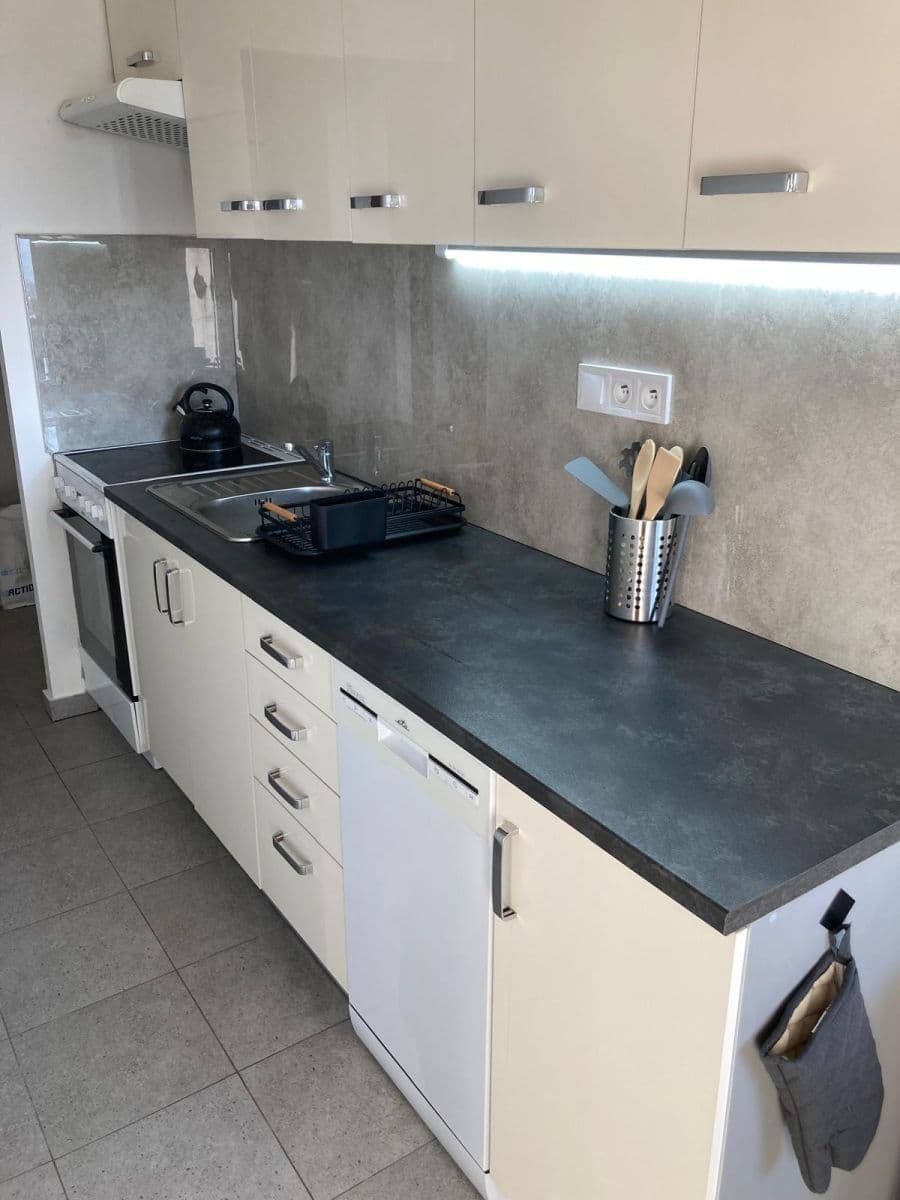 Pronájem bytu 2+1 75 m², Vavřenova, Praha, Praha Pronájem bytu 2+1 75 m², Vavřenova, Praha, Praha