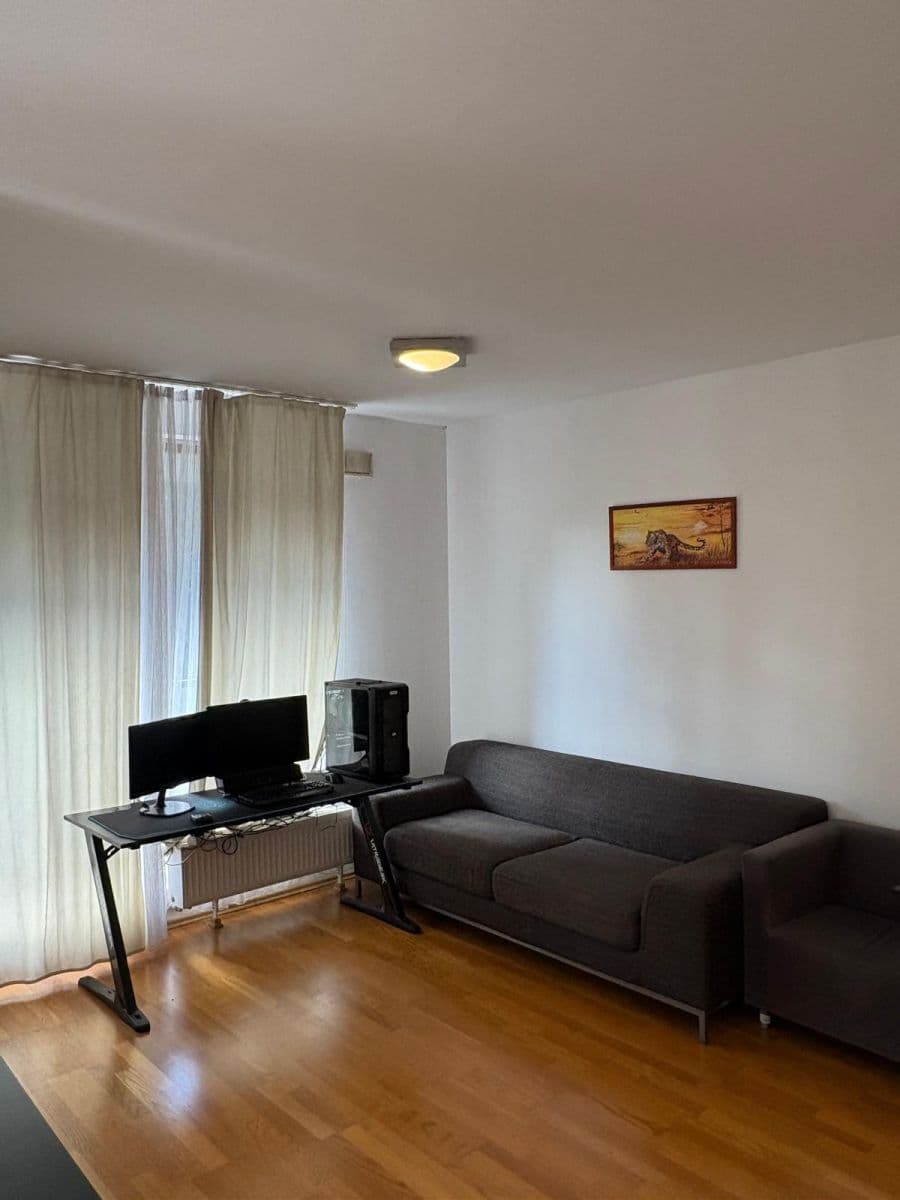 Pronájem bytu 1+kk 47 m², Varhulíkové, Praha, Praha Pronájem bytu 1+kk 47 m², Varhulíkové, Praha, Praha