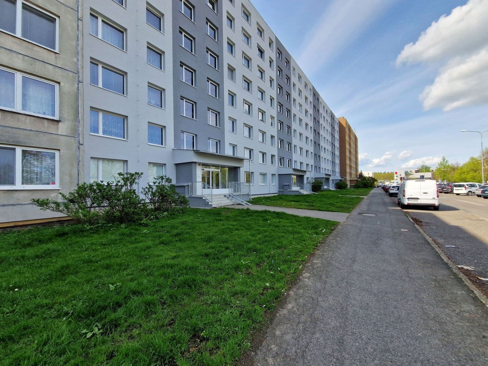 Pronájem bytu 1+kk 33 m², Vít. Nezvala, Kladno, Středočeský kraj Pronájem bytu 1+kk 33 m², Vít. Nezvala, Kladno, Středočeský kraj