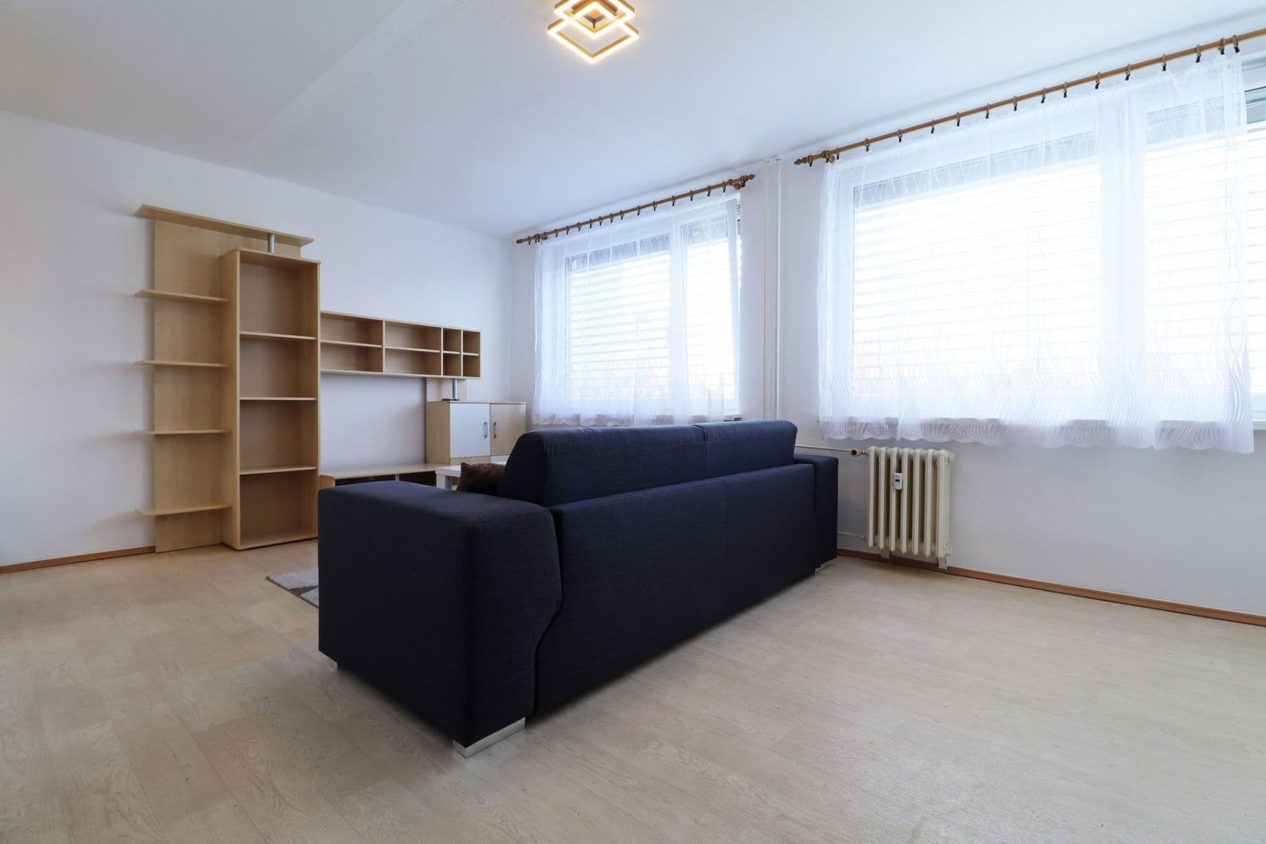 Pronájem bytu 1+kk 33 m², Vít. Nezvala, Kladno, Středočeský kraj Pronájem bytu 1+kk 33 m², Vít. Nezvala, Kladno, Středočeský kraj