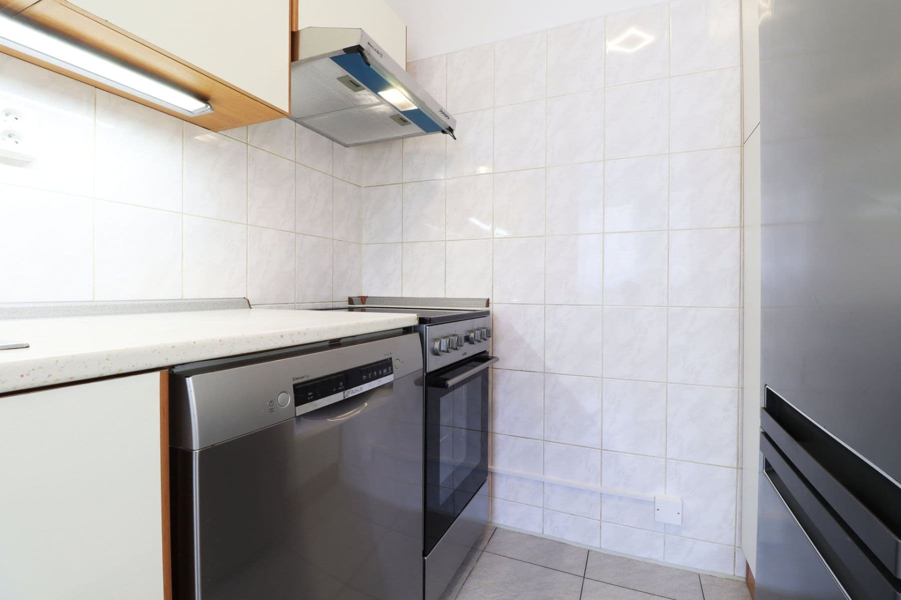 Pronájem bytu 1+kk 33 m², Vít. Nezvala, Kladno, Středočeský kraj Pronájem bytu 1+kk 33 m², Vít. Nezvala, Kladno, Středočeský kraj