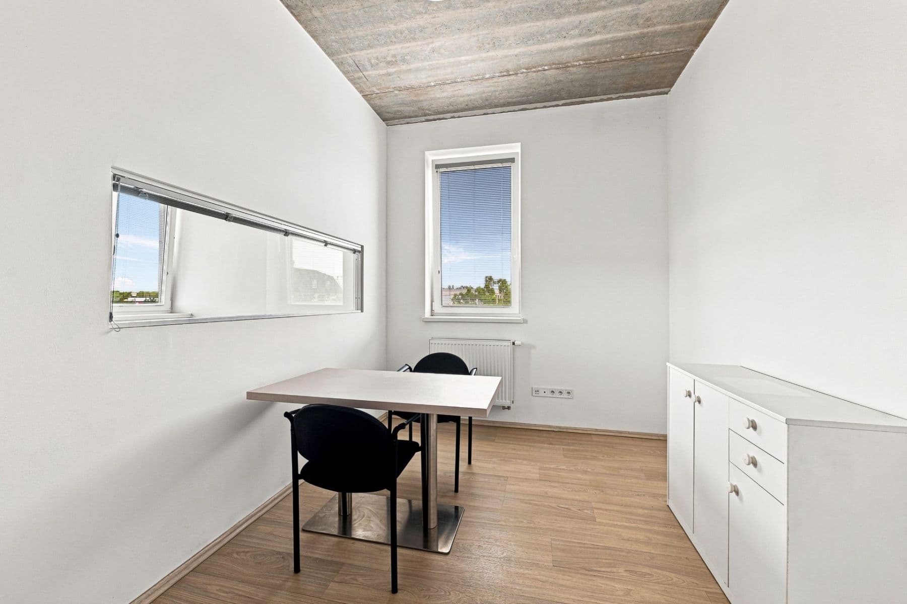 Pronájem bytu 1.382 m², Bečovská, Praha, Praha Pronájem bytu 1.382 m², Bečovská, Praha, Praha