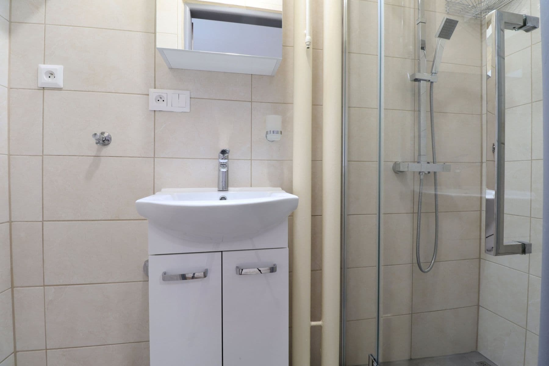 Pronájem bytu 1+kk 22 m², Poděbradská, Praha, Praha Pronájem bytu 1+kk 22 m², Poděbradská, Praha, Praha
