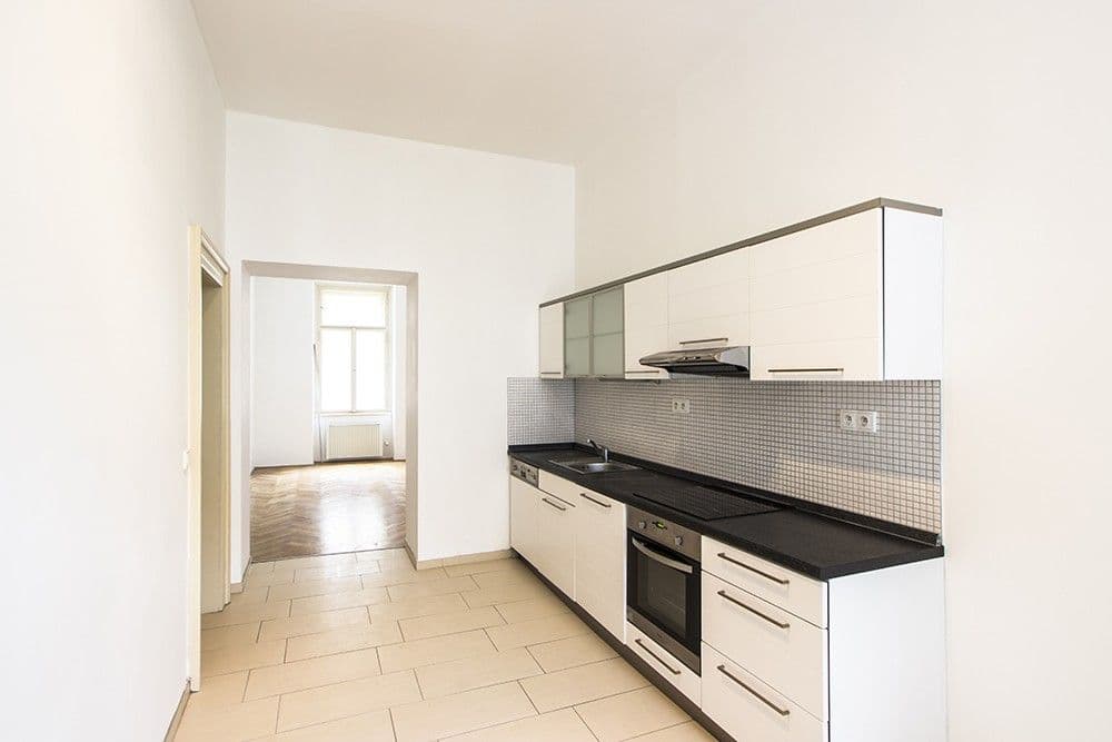 Pronájem bytu 2+1 54 m², U Akademie, Praha, Praha Pronájem bytu 2+1 54 m², U Akademie, Praha, Praha