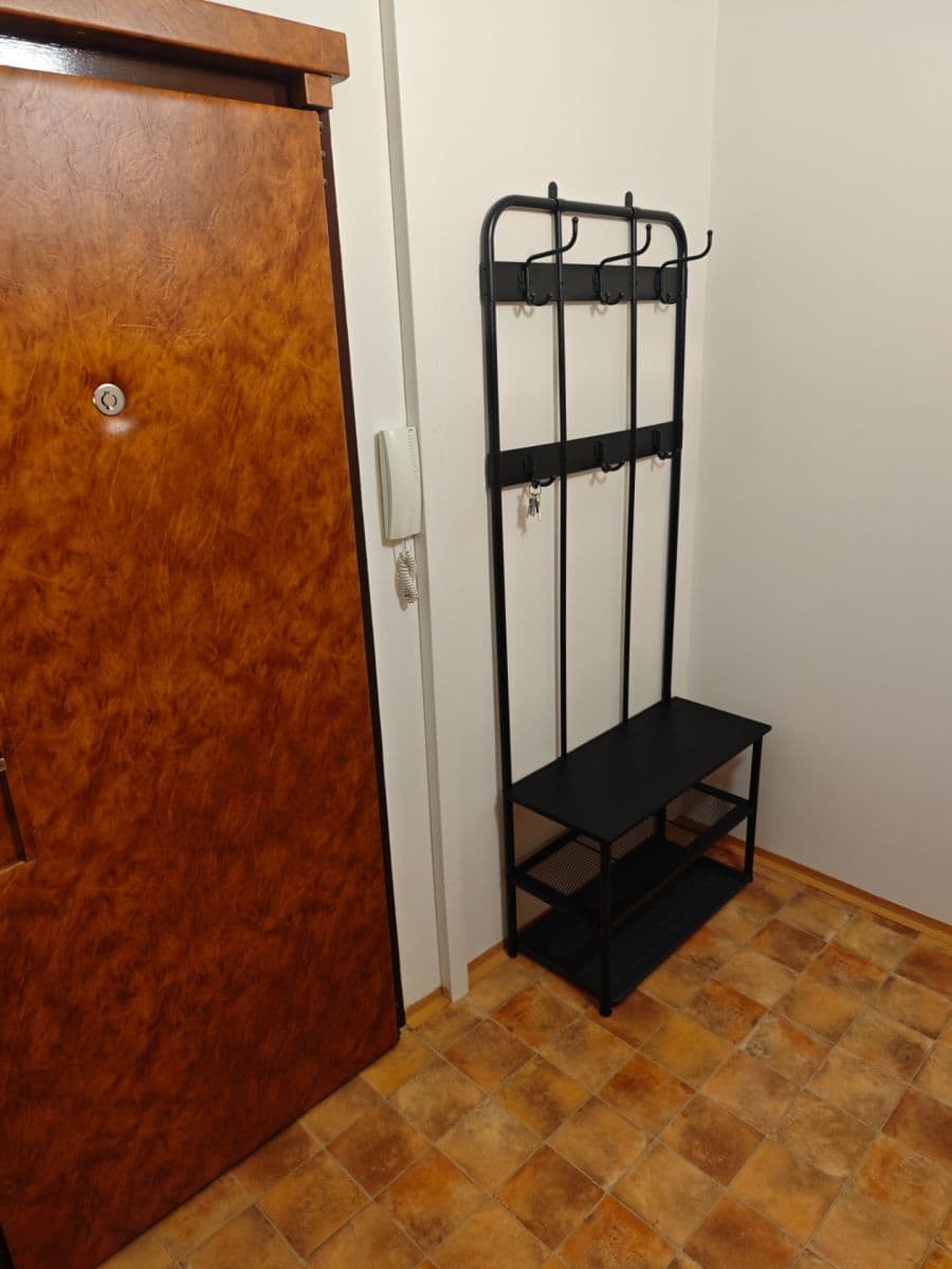 Pronájem bytu 1+kk 30 m², Valentova, Praha, Praha Pronájem bytu 1+kk 30 m², Valentova, Praha, Praha