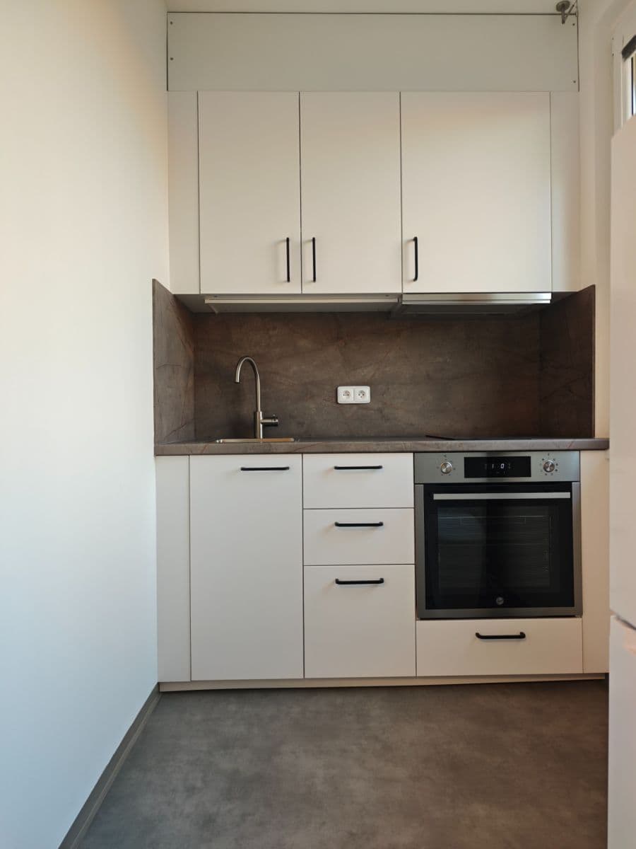 Pronájem bytu 1+kk 30 m², Valentova, Praha, Praha Pronájem bytu 1+kk 30 m², Valentova, Praha, Praha