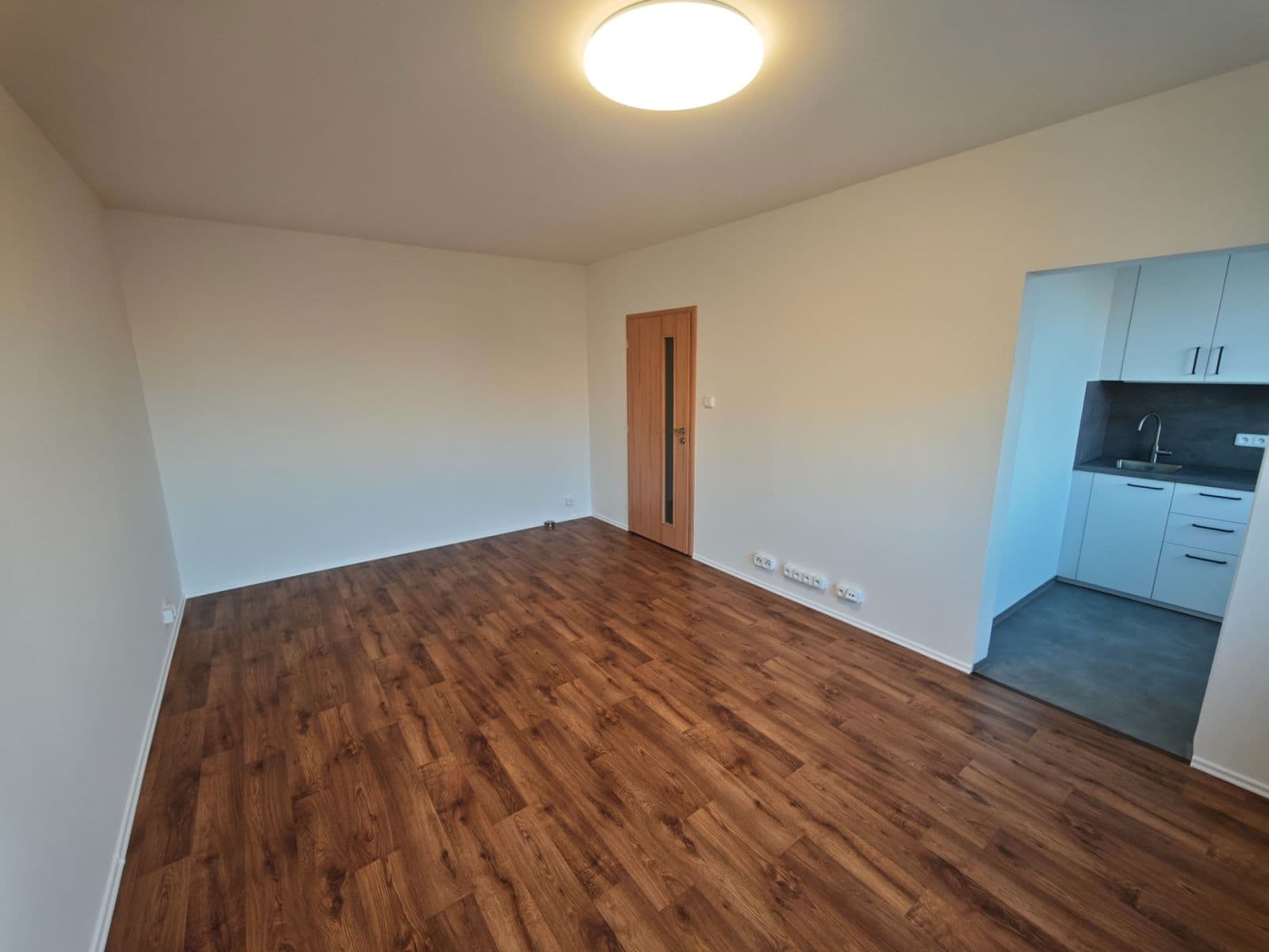 Pronájem bytu 1+kk 30 m², Valentova, Praha, Praha Pronájem bytu 1+kk 30 m², Valentova, Praha, Praha