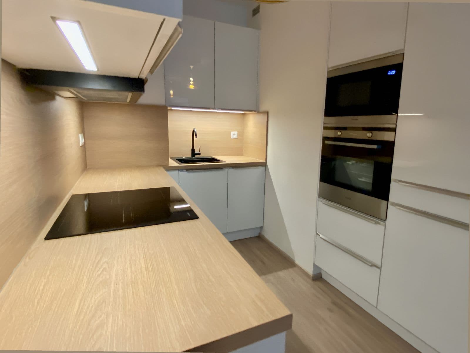 Pronájem bytu 2+kk 64 m², K Metru, Praha, Praha Pronájem bytu 2+kk 64 m², K Metru, Praha, Praha