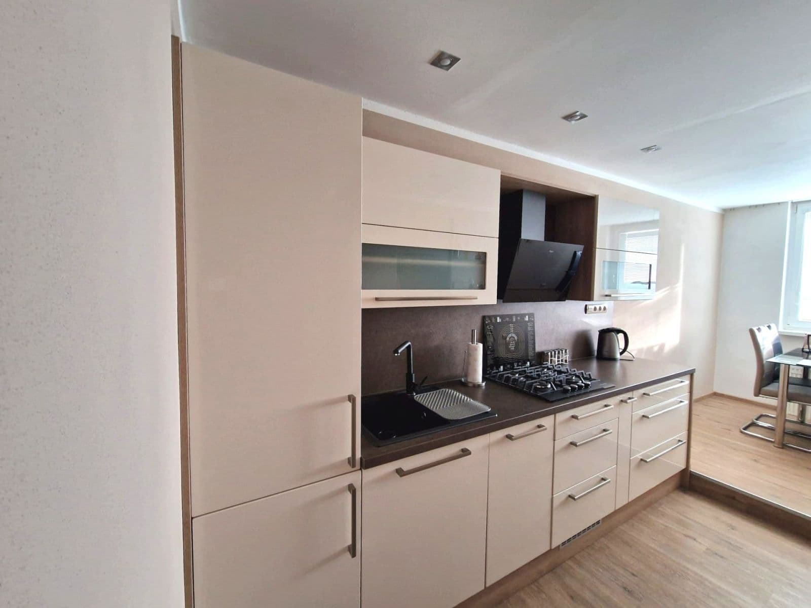 Prodej bytu 3+1 90 m², Sportovní, Mělník, Středočeský kraj Prodej bytu 3+1 90 m², Sportovní, Mělník, Středočeský kraj