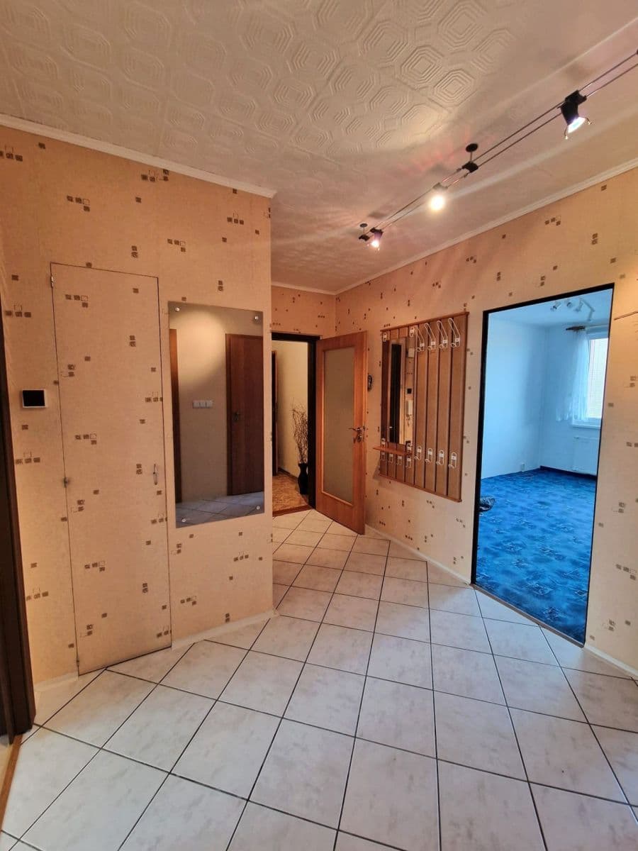 Prodej bytu 3+1 90 m², Sportovní, Mělník, Středočeský kraj Prodej bytu 3+1 90 m², Sportovní, Mělník, Středočeský kraj