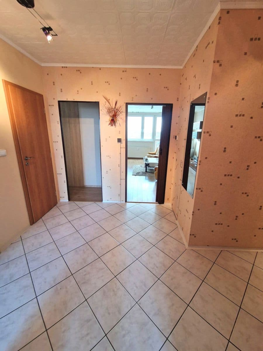 Prodej bytu 3+1 90 m², Sportovní, Mělník, Středočeský kraj Prodej bytu 3+1 90 m², Sportovní, Mělník, Středočeský kraj