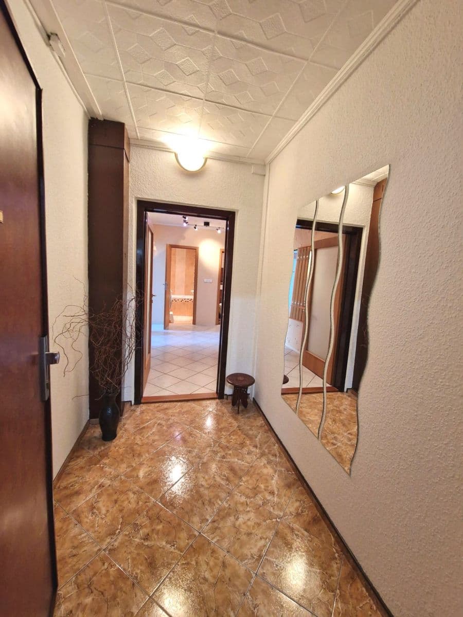 Prodej bytu 3+1 90 m², Sportovní, Mělník, Středočeský kraj Prodej bytu 3+1 90 m², Sportovní, Mělník, Středočeský kraj