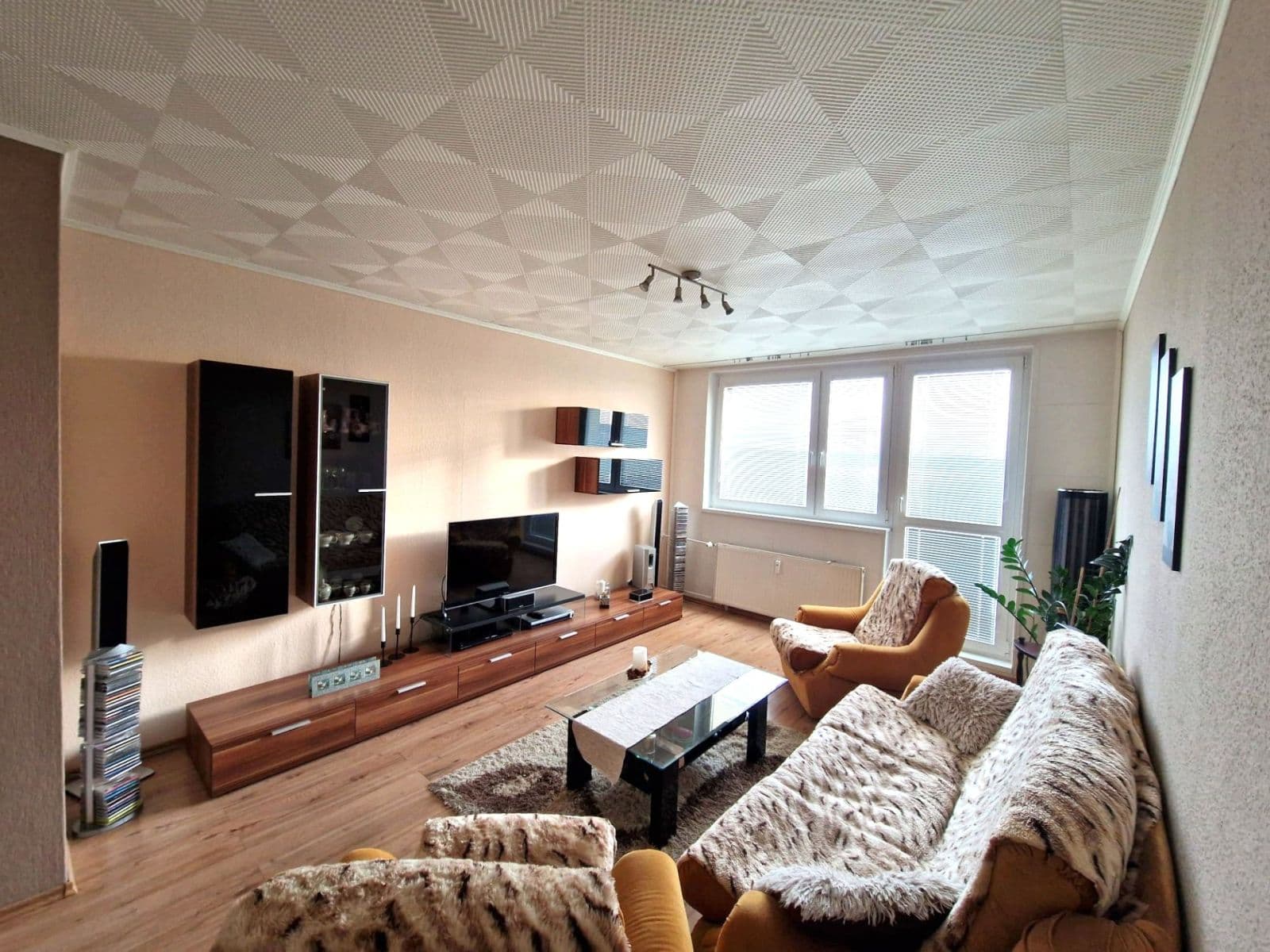 Prodej bytu 3+1 90 m², Sportovní, Mělník, Středočeský kraj Prodej bytu 3+1 90 m², Sportovní, Mělník, Středočeský kraj