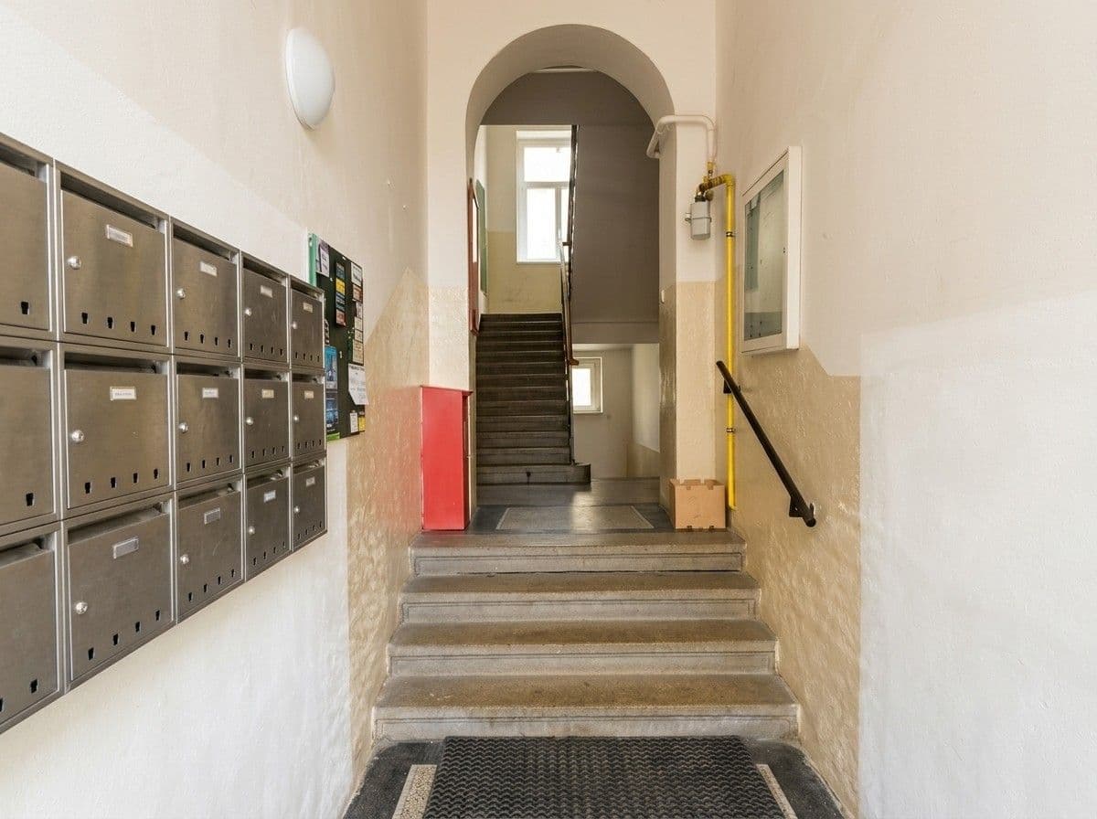 Prodej bytu 1+kk 24 m², Pod Čertovou skalou, Praha, Praha Prodej bytu 1+kk 24 m², Pod Čertovou skalou, Praha, Praha