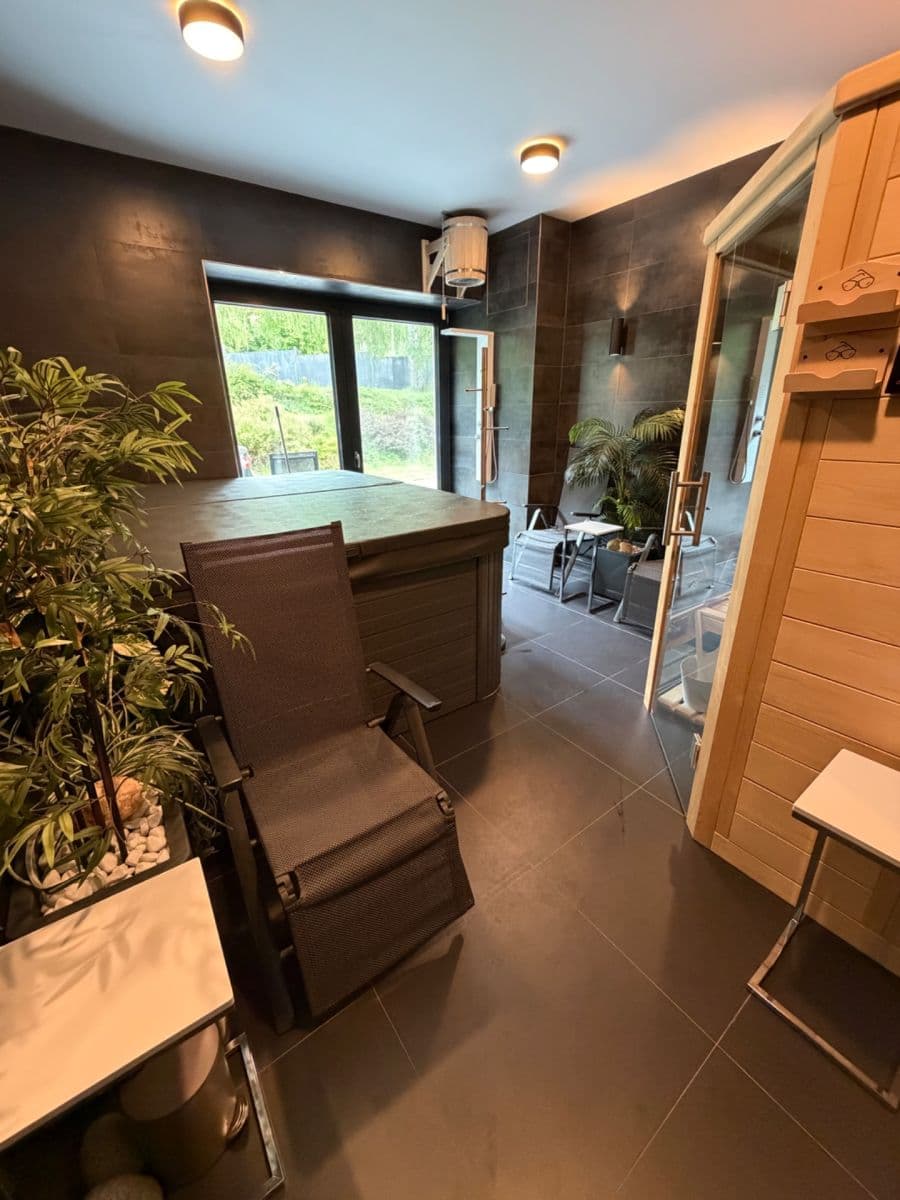 Prodej domu 460 m², pozemek 3.212 m², Na Chmelnici, Týnec nad Sázavou, Středočeský kraj Prodej domu 460 m², pozemek 3.212 m², Na Chmelnici, Týnec nad Sázavou, Středočeský kraj