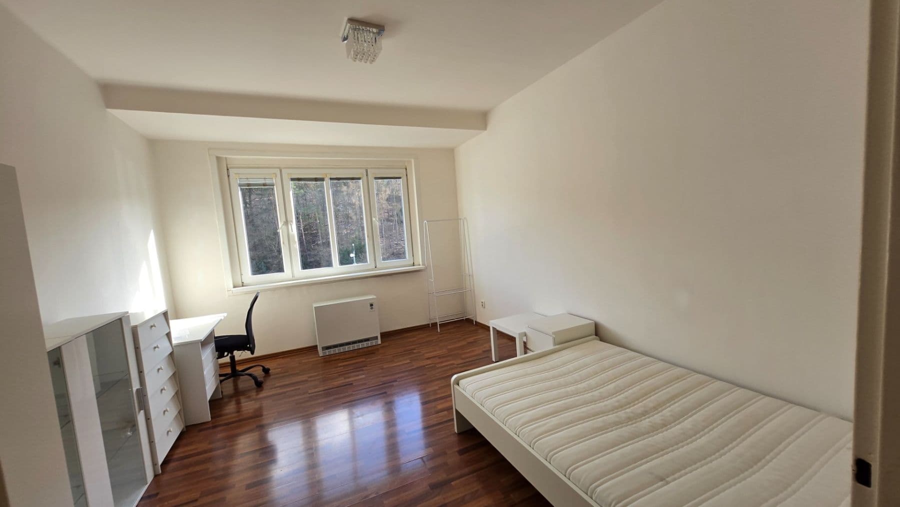Pronájem bytu 1+kk 30 m², Vrchlického, Praha, Praha Pronájem bytu 1+kk 30 m², Vrchlického, Praha, Praha