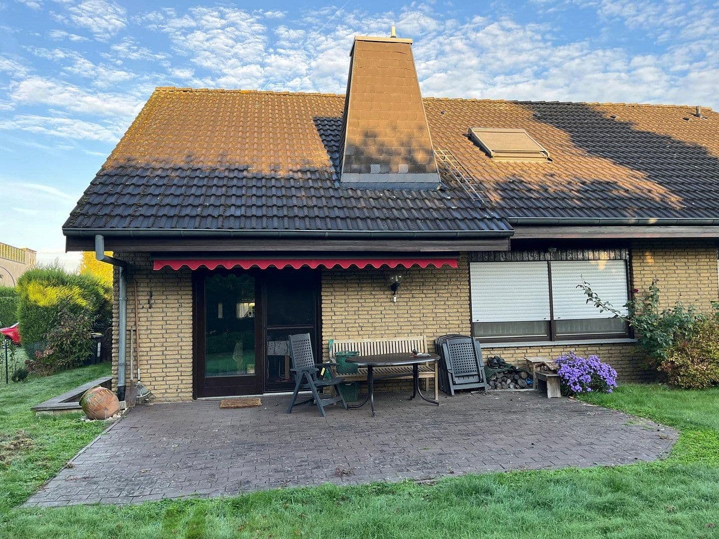 Prodej domu 145 m², pozemek 744 m², Marl, Severní Porýní-Vestfálsko Prodej domu 145 m², pozemek 744 m², Marl, Severní Porýní-Vestfálsko