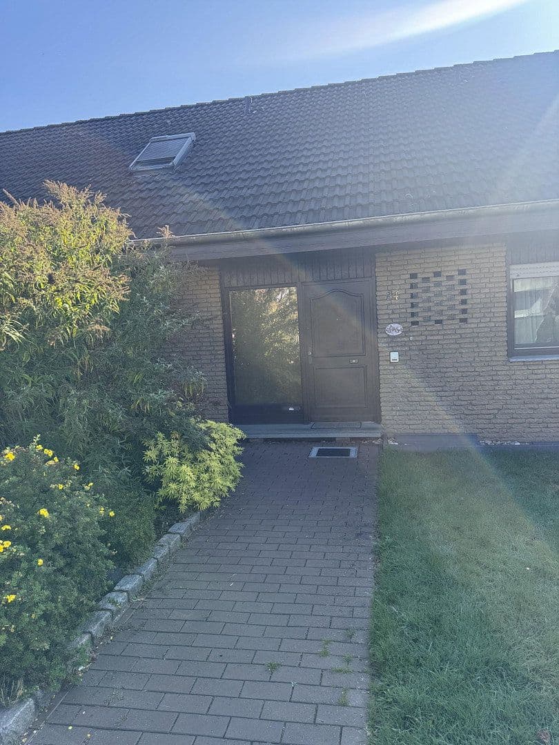 Prodej domu 145 m², pozemek 744 m², Marl, Severní Porýní-Vestfálsko Prodej domu 145 m², pozemek 744 m², Marl, Severní Porýní-Vestfálsko