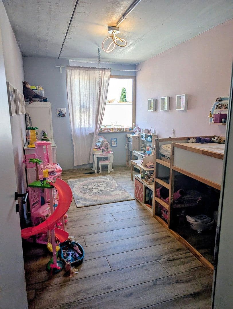 Prodej domu 240 m², pozemek 410 m², Saarbrücken, Země Sársko Prodej domu 240 m², pozemek 410 m², Saarbrücken, Země Sársko