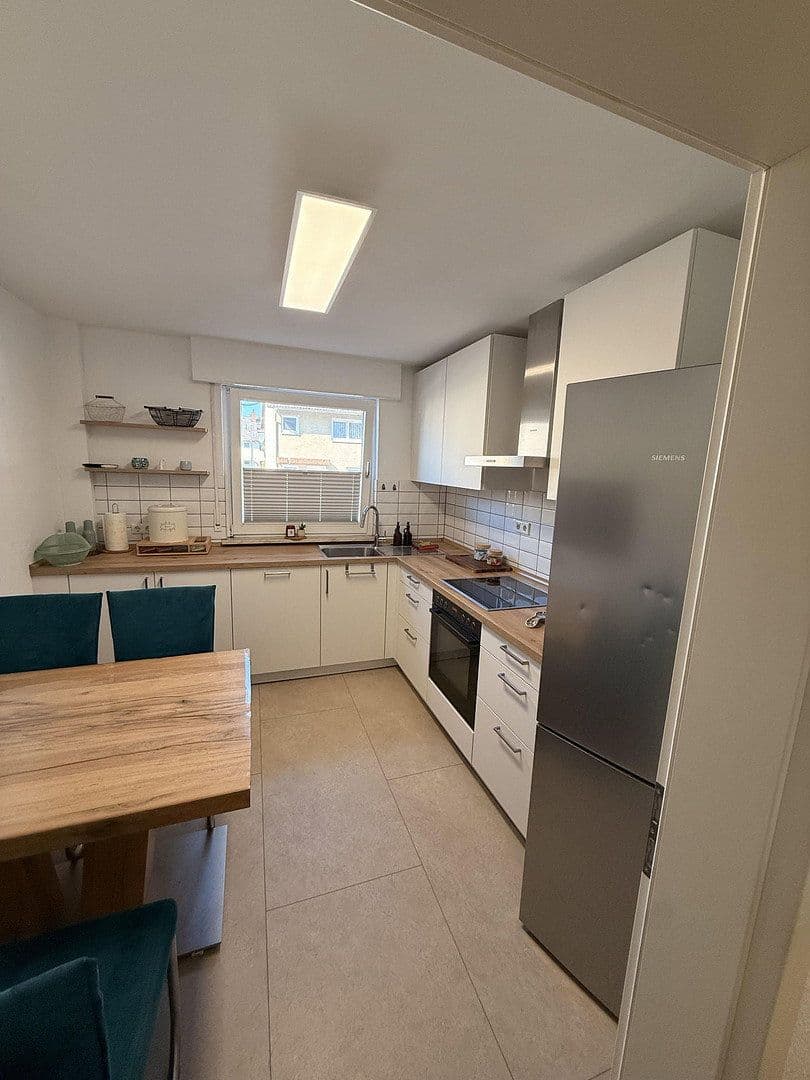 Pronájem bytu 75 m², Büchertstr. 3, Sandhausen, Bádensko-Württembersko Pronájem bytu 75 m², Büchertstr. 3, Sandhausen, Bádensko-Württembersko