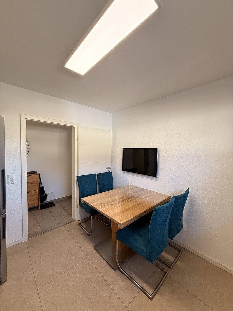 Pronájem bytu 75 m², Büchertstr. 3, Sandhausen, Bádensko-Württembersko Pronájem bytu 75 m², Büchertstr. 3, Sandhausen, Bádensko-Württembersko