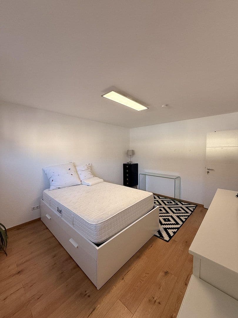 Pronájem bytu 75 m², Büchertstr. 3, Sandhausen, Bádensko-Württembersko Pronájem bytu 75 m², Büchertstr. 3, Sandhausen, Bádensko-Württembersko