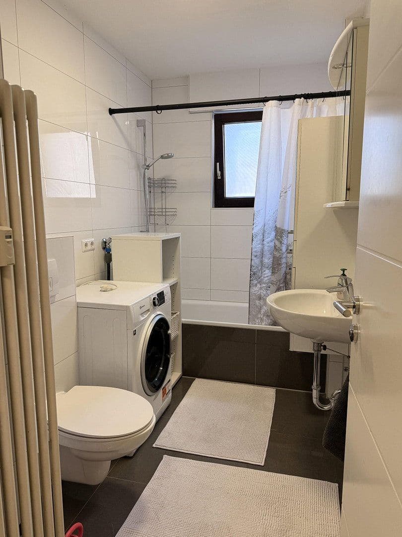 Pronájem bytu 75 m², Büchertstr. 3, Sandhausen, Bádensko-Württembersko Pronájem bytu 75 m², Büchertstr. 3, Sandhausen, Bádensko-Württembersko