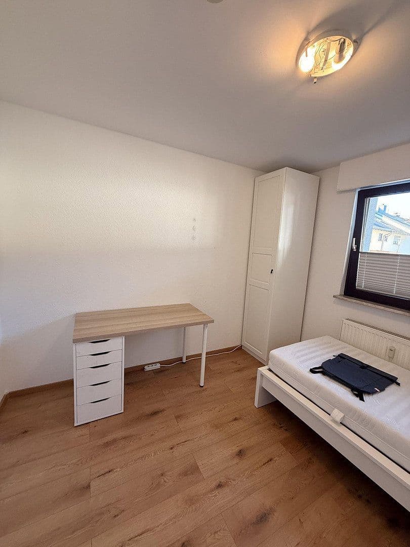 Pronájem bytu 75 m², Büchertstr. 3, Sandhausen, Bádensko-Württembersko Pronájem bytu 75 m², Büchertstr. 3, Sandhausen, Bádensko-Württembersko