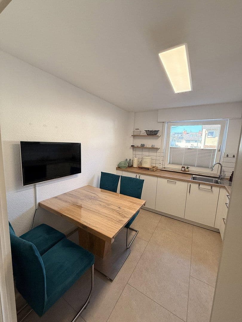 Pronájem bytu 75 m², Büchertstr. 3, Sandhausen, Bádensko-Württembersko Pronájem bytu 75 m², Büchertstr. 3, Sandhausen, Bádensko-Württembersko