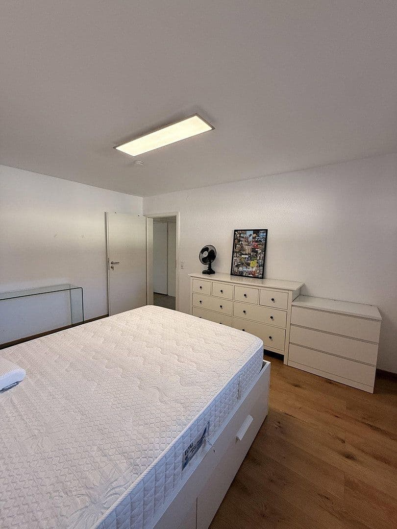 Pronájem bytu 75 m², Büchertstr. 3, Sandhausen, Bádensko-Württembersko Pronájem bytu 75 m², Büchertstr. 3, Sandhausen, Bádensko-Württembersko