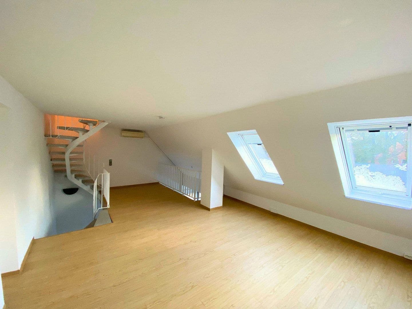 Pronájem bytu 2+kk 58 m², Buchwaldstraße 98, Hamburg, Hamburg Pronájem bytu 2+kk 58 m², Buchwaldstraße 98, Hamburg, Hamburg