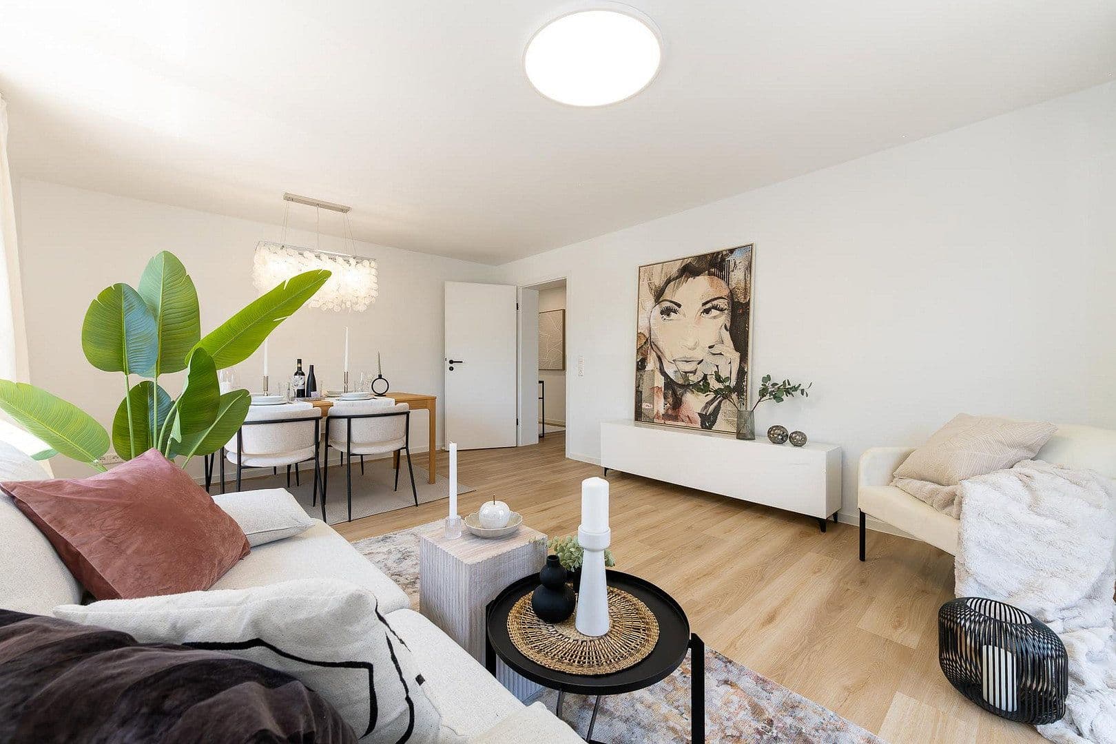 Prodej bytu 3+1 83 m², Rosenbergstraße 38, Heilbronn, Bádensko-Württembersko Prodej bytu 3+1 83 m², Rosenbergstraße 38, Heilbronn, Bádensko-Württembersko
