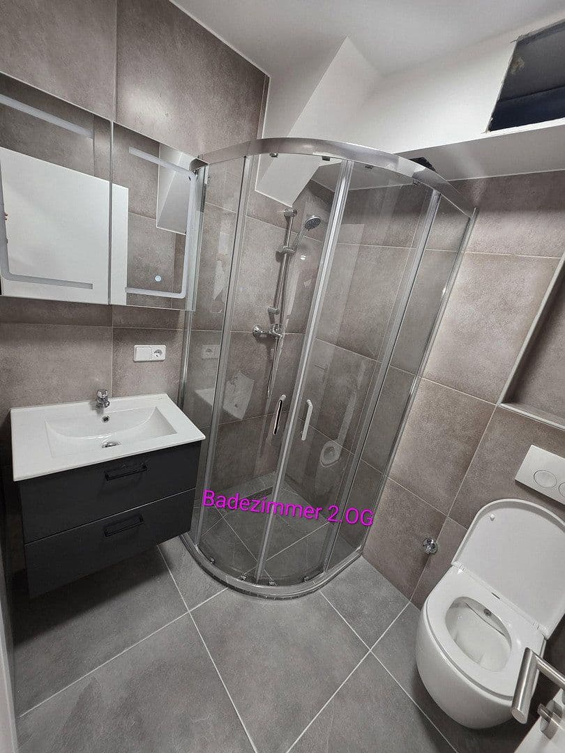 Pronájem domu 165 m², pozemek 870 m², Berlin, Berlín Pronájem domu 165 m², pozemek 870 m², Berlin, Berlín