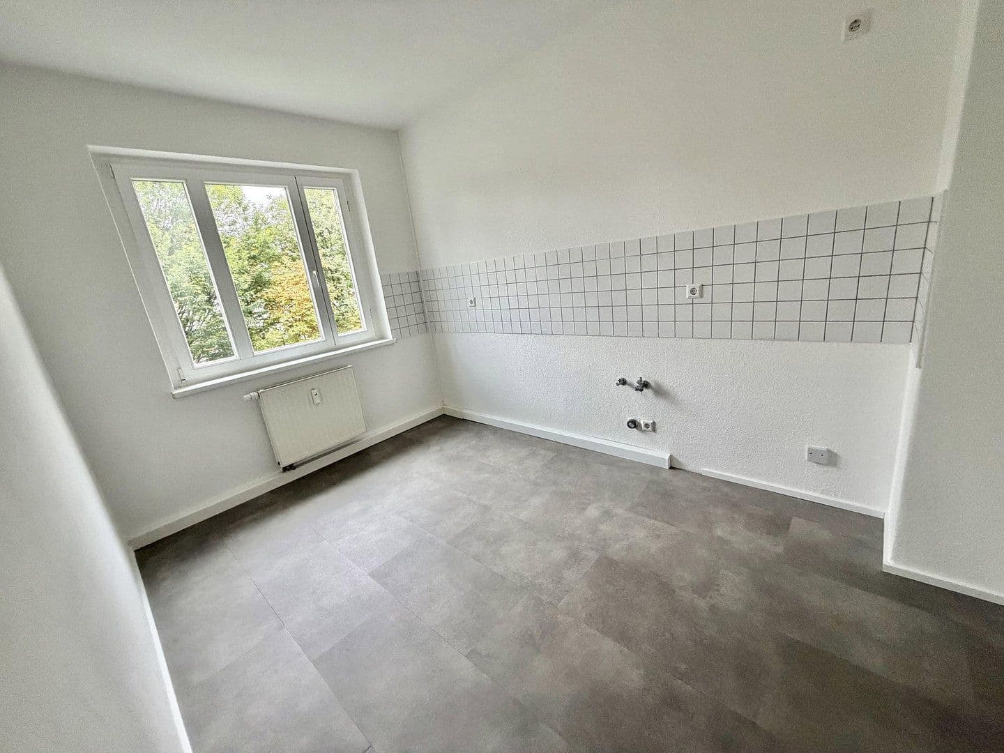 Pronájem bytu 2+1 61 m², Am Anger 4, Dresden, Sasko Pronájem bytu 2+1 61 m², Am Anger 4, Dresden, Sasko