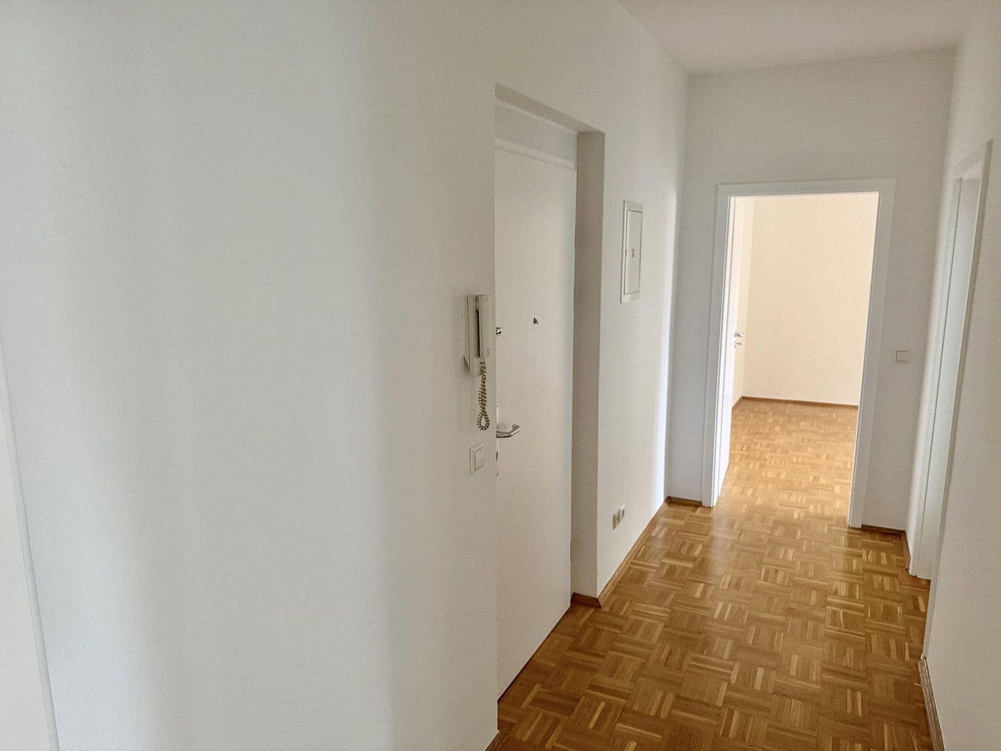 Pronájem bytu 2+1 61 m², Am Anger 4, Dresden, Sasko Pronájem bytu 2+1 61 m², Am Anger 4, Dresden, Sasko
