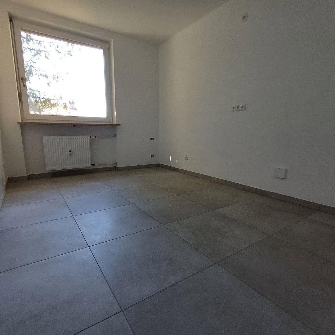Pronájem bytu 3+1 74 m², Heinrich-Buz-Weg 6, München, Bavorsko Pronájem bytu 3+1 74 m², Heinrich-Buz-Weg 6, München, Bavorsko