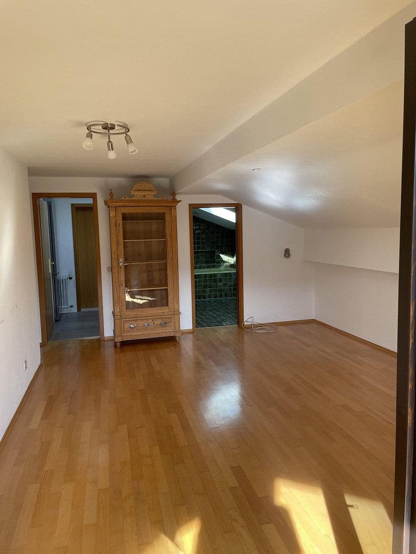 Pronájem bytu 1+1 40 m², Dr. Aschenbrenner Strasse 16, Unterwössen, Bavorsko Pronájem bytu 1+1 40 m², Dr. Aschenbrenner Strasse 16, Unterwössen, Bavorsko